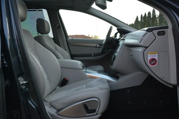 Mercedes Klasa R Off-roader Facelifting 300 CDI BlueEFFICIENCY 190KM 2011 Mercedes R 350 3.0 Diesel 190KM 300 CDI 7G, zdjęcie 30