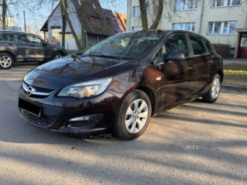 Opel Astra J GTC 1.4 Turbo ECOTEC 140KM 2015 Opel Astra Opel Astra 1,4 Benzyna Automat Klimatyzacja Zamiana 1.4 Benzyna, zdjęcie 9