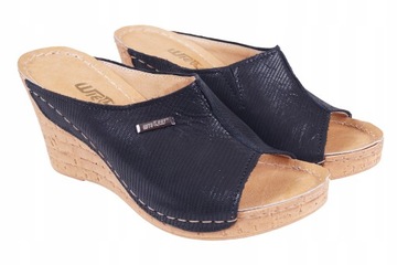 Женские тапочки черная кожаная комната R.38