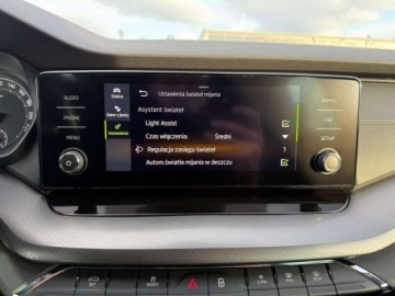 Skoda Octavia IV Kombi 2.0 TDI 150KM 2021 Skoda Octavia 2.0TDI150KM Ambition Tempomat GrzanaSzyba KeyLess Kamera Sal, zdjęcie 26