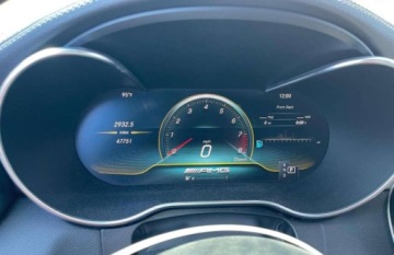 Mercedes Klasa C W205 2019 Mercedes-Benz Klasa C 63 AMG 2019 4.0l 4.0 Benzyna 469KM, zdjęcie 9