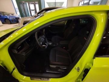 Skoda Octavia IV 2026 Skoda Octavia Skoda Octavia RS 2,0 TSI 195 kW 7- biegowa DSG 2.0 Benzyna, zdjęcie 5