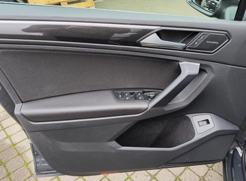 Volkswagen Tiguan II SUV Facelifting 2.0 TSI 190KM 2022 Volkswagen Tiguan benzyna, automatyczna, napęd 4x4, zdjęcie 23