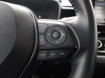 Toyota Corolla XII Sedan 1.5 VVT-i 125KM 2022 Toyota Corolla 1.5 VVT-i, Salon Polska, zdjęcie 17