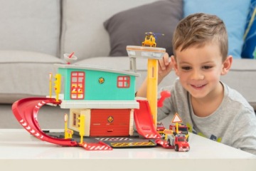 ПОЖАРНЫЙ СЭМ ПОЖАРНАЯ СТАНЦИЯ + ЛИТЫЙ ГРУЗОВИК ЮПИТЕР