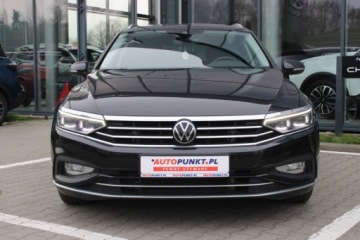 Volkswagen Passat B8 Variant Facelifting 2.0 TDI SCR 200KM 2022 Volkswagen Passat EXECUTIVE 4WD, zdjęcie 2