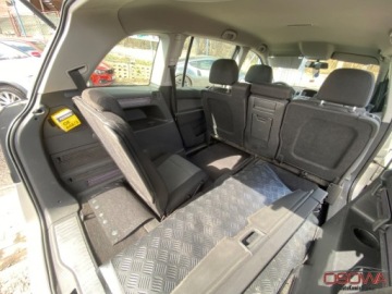 Opel Zafira B 1.9 CDTI ECOTEC 100KM 2005 Opel Zafira 1.9cdti 7 osobowa nowy pt nowe tarcze nowe opony auto do jaz, zdjęcie 32