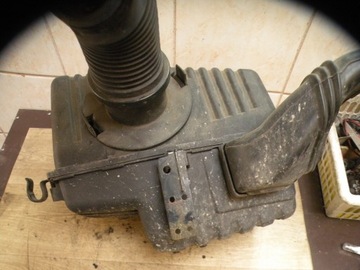 CHRYSLER SEBRING 01-06 2.0 B POUZDRO FILTRU VZDUCHU