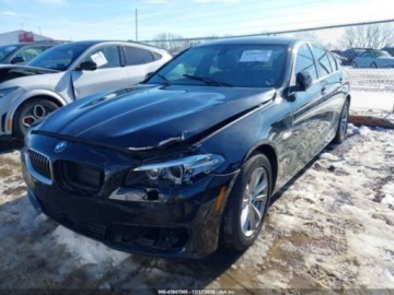 BMW Seria 5 F10-F11 2015 BMW Seria 5 2015 BMW 528I XDRIVE 2.0 Benzyna 240KM, zdjęcie 2