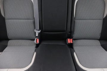 Kia Ceed II Hatchback 5d Facelifting 1.6 GDI 135KM 2016 Kia Ceed 1.6 GDI, Salon Polska, Serwis ASO, Navi, zdjęcie 9
