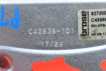 ОКНО ПРАВОЕ ЗАДНЕЕ RENAULT MEGANE IV HB 17R