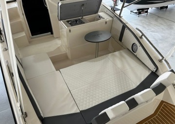 Новая лодка: Trimarchi DYLET 85 - 8,50 м/9 человек, каюта на 4 человека, отдельный туалет.