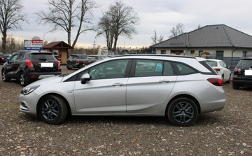 Opel Astra K Sports Tourer 1.6 CDTI 110KM 2019 Opel Astra 1.6D 110KM zadbana zarejestrowana 1.6 Diesel 110KM, zdjęcie 2