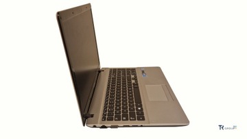 Ноутбук Samsung NP450R5E 15,6 дюйма Intel Core i5 8 ГБ / 256 ГБ серебристый