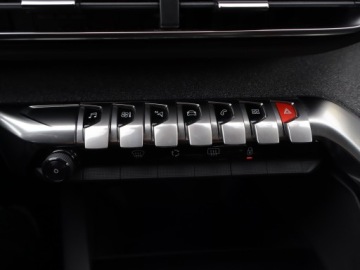 Peugeot 3008 II Crossover 1.2 PureTech 130KM 2019 Peugeot 3008 1.2 PureTech, Skóra, Navi, Klima, zdjęcie 12