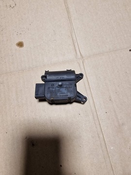 AUDI A4 B6 B7 MOTOREK RADIÁTORU 8E1820511 EVROPA