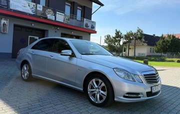 Mercedes Klasa E W212 Limuzyna 220 CDI BlueEFFICIENCY 170KM 2012 Mercedes-Benz Klasa E Mercedes-Benz Klasa E 220 BlueTEC 7G-TRONIC Elegance, zdjęcie 4