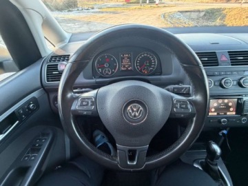 Volkswagen Touran II 1.6 TDI 105KM 2014 Volkswagen Touran Raty Panorama Automat DSG Klimatronic Navi 7 osobowy Za, zdjęcie 34