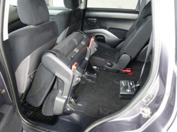 Mitsubishi Outlander II 2.4 MIVEC 170KM 2009 Mitsubishi Outlander 2.4, zdjęcie 15