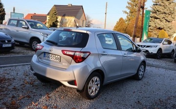 Toyota Yaris III Hatchback 5d Facelifting 2017 1.5 Dual VVT-iE 111KM 2017 Toyota Yaris Tempomat , Bluetooth , Czujniki cofania, Wielof. kierownica., zdjęcie 2