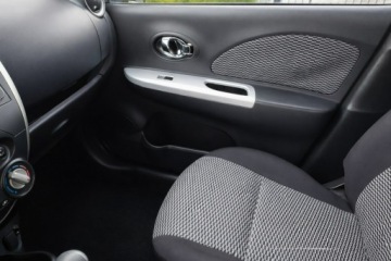 Nissan Micra IV Hatchback 5d Facelifting 1.2 80KM 2016 Nissan Micra 1.2 80 KM, Automat, Bezwypadkowy, zdjęcie 19