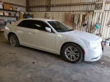 Chrysler 300C II 2017 Chrysler 300 Limited, 2017r., 3.6L, zdjęcie 1