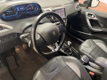 Peugeot 2008 I SUV Facelifting 1.2 PureTech 110KM 2018 Peugeot 2008 1.2 Pure Tech Style S&amp;S EAT6 I (2013-, zdjęcie 9