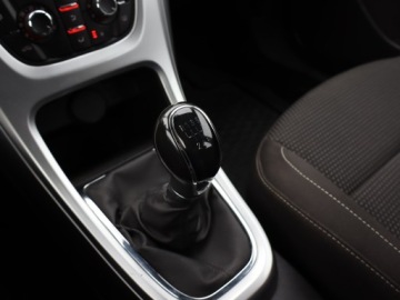 Opel Astra J GTC 1.7 CDTI ECOTEC 110KM 2013 Opel Astra 1.7 CDTI, Klima, Klimatronic, Tempomat, zdjęcie 12