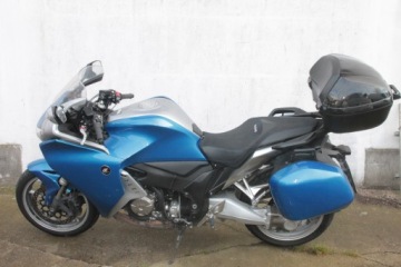 HONDA VFR 1200 F 09-16 РУЛЕВОЕ КОЛЕСО ПРАВОЕ