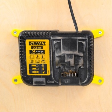 Монтажный держатель для зарядного устройства Dewalt DCB115 XR Простая и быстрая установка, желтый.