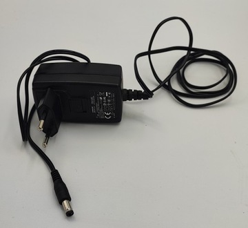 Zasilacz Condor 9V 2A