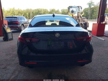 Alfa Romeo Giulia II Sedan 2.0 TBi 280KM 2019 Alfa Romeo Giulia Ti 2019 2.0l 2.0 Benzyna 280KM, zdjęcie 4