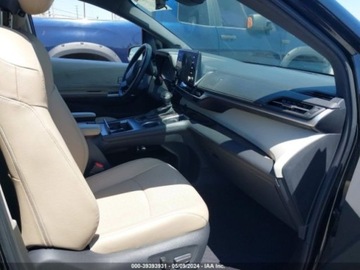 Toyota Sienna III 2023 Toyota Sienna 2023 TOYOTA SIENNA, silnik 2.5 2.5 Benzyna 245KM, zdjęcie 4