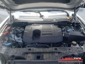 Land Rover Defender IV (L663) 90 3.0 i6P 400KM 2020 Land Rover Defender 2020, 3.0L, 4x4, 110 1ST E..., zdjęcie 8