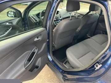 Ford Focus III Hatchback 5d 1.0 EcoBoost 100KM 2013 Ford Focus 1.0 EcoBoost Start-Stopp-System Champions Edition 100KM 2013r, zdjęcie 19