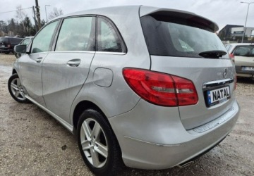 Mercedes Klasa B W246 Sports Tourer 180 BlueEFFICIENCY 122KM 2013 Mercedes-Benz Klasa B Bogata wersja 1.6 Benzyna 122KM, zdjęcie 3