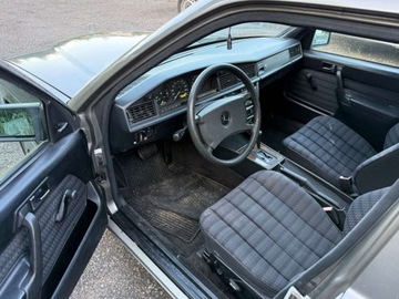 Mercedes 190 2.0 E 118KM 1989 Mercedes-Benz W201 (190) Unikatowy Mercedes 190 2.0 Benzyna Automat Szyber, zdjęcie 8