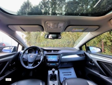 Toyota Avensis III Wagon Facelifting 2015 2.0 D-4D 143KM 2016 Toyota Avensis Fajna wersja bardzo ladna, Panorama GWARANCJA 2.0, zdjęcie 19