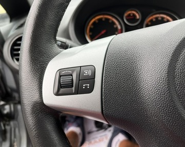 Opel Corsa D Hatchback 5d Facelifting 1.2 Twinport ECOTEC 70KM 2012 Opel Corsa Serwis / Podgrzewana Kierownica/Fotele, zdjęcie 20