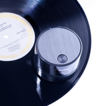 Пылесос Vinylspot для чистки виниловых пластинок.