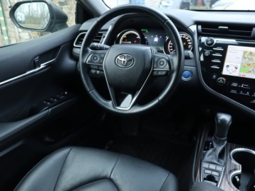Toyota Camry IX Sedan 2.5 Hybrid Dynamic Force 218KM 2020 Toyota Camry 2.5 Hybrid, Salon Polska, zdjęcie 6