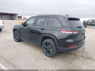 Jeep Grand Cherokee V 2023 Jeep Grand Cherokee Altitude 2023 3.6l 3.6 Benzyna 293KM, zdjęcie 3