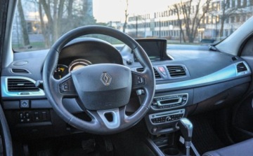 Renault Megane III Coupe-Cabriolet 2.0 16v 140KM 2010 Renault Megane 2,0 (140KM) LPG Automat 2.0 BenzynaLPG 140KM, zdjęcie 8