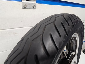 Задний обод Yamaha XJ 900 85-90 в сборе