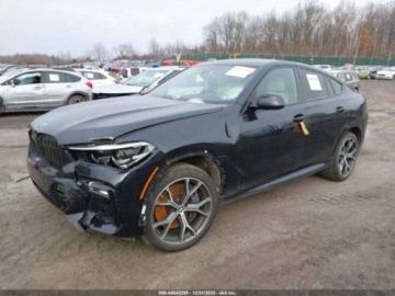 BMW X6 G06 2021 BMW X6 M50i 2021 4.4 Benzyna 523KM, zdjęcie 1