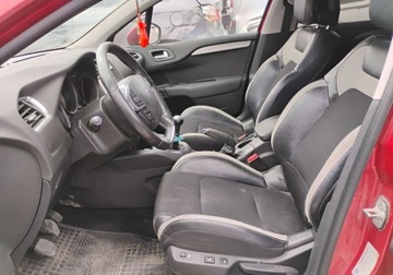 Citroen C4 II Hatchback 5d Facelifting 1.6 HDi 92KM 2015 Citroen C4 2015r, 1.6 HDI. Lekko uszkodzony lewy przod. Jezdzi. 1.6 92KM, zdjęcie 6