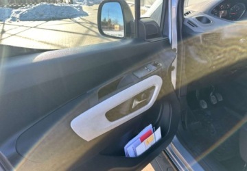 Peugeot Rifter Standard 1.5 BlueHDI 102KM 2020 Peugeot Rifter 1.5 BlueHDI Allure 1.5 Diesel 102KM, zdjęcie 9