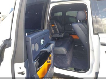 Rolls-Royce 2022 Rolls-Royce Cullinan 2022 6.7L 6.7 Benzyna 563KM, zdjęcie 12