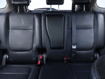 Mitsubishi Outlander III SUV Facelifting 2015 2.2 DI-D 150KM 2016 Mitsubishi Outlander 2.2 DI-D, 4X4, 7 miejsc, zdjęcie 9