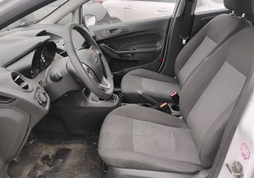 Ford Fiesta VII Hatchback 3d Facelifting 1.5 TDCi 75KM 2016 Ford Fiesta 2016r, 1.5 TDCI. Lekko uszkodzony prawy przod. Jezdzi 1.5, zdjęcie 6